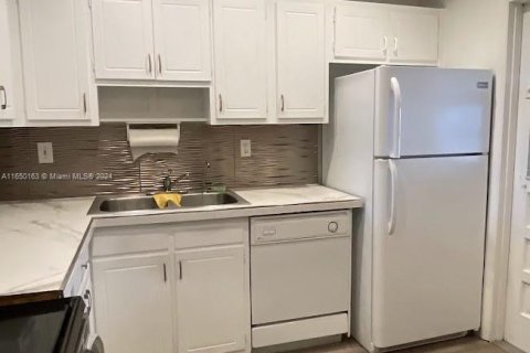 Condo in Davie, Florida, 1 bedroom  № 1862471 - photo 4