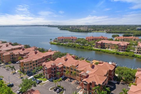 Condo in Clearwater, Florida, 3 bedrooms  № 1785054 - photo 1