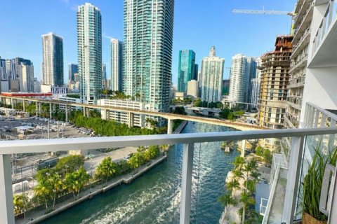 Condo in Miami, Florida, 1 bedroom № 2293846 - photo 3