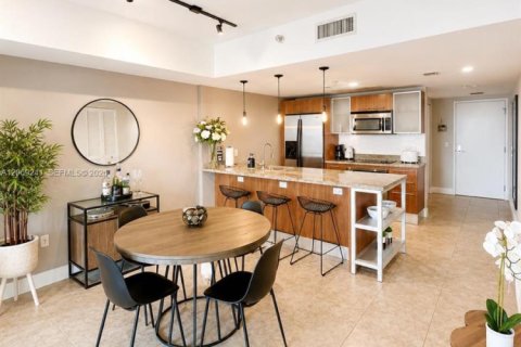 Condo in Miami, Florida, 1 bedroom № 2293846 - photo 6