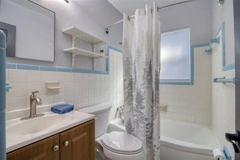 Apartamento en alquiler en Saint Petersburg, Florida, 2 dormitorios, 83.24 m2 № 2196486 - foto 14