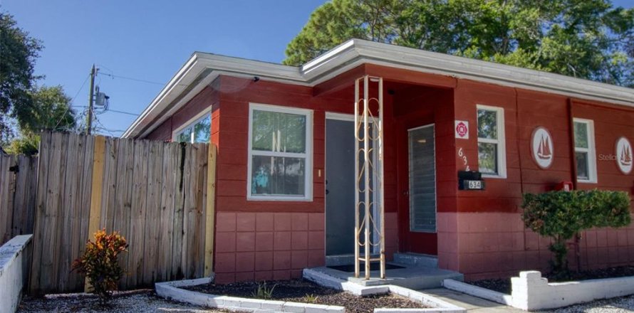 Apartamento en Saint Petersburg, Florida 2 dormitorios, 83.24 m2 № 2196486