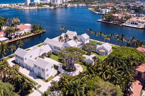 House in Fort Lauderdale, Florida 10 bedrooms, 1872.17 sq.m. № 2244839