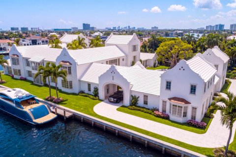 Casa en venta en Fort Lauderdale, Florida, 10 dormitorios, 1872.17 m2 № 2244839 - foto 2