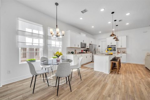 House in Celebration, Florida 4 bedrooms, 226.4 sq.m. № 1845337 - photo 26