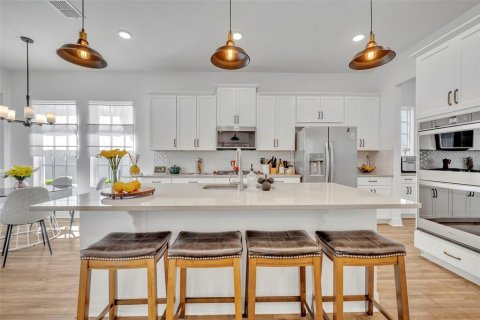 House in Celebration, Florida 4 bedrooms, 226.4 sq.m. № 1845337 - photo 15
