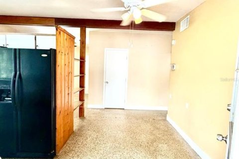 Appartement à louer à Kissimmee, Floride: 2 chambres, 69.68 m2 № 2388985 - photo 6