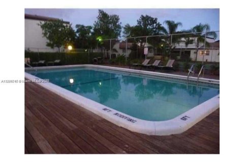 Condo in Pompano Beach, Florida, 2 bedrooms  № 1852316 - photo 16