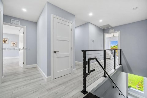 Villa ou maison à vendre à Cape Coral, Floride: 4 chambres, 319.21 m2 № 1786579 - photo 29
