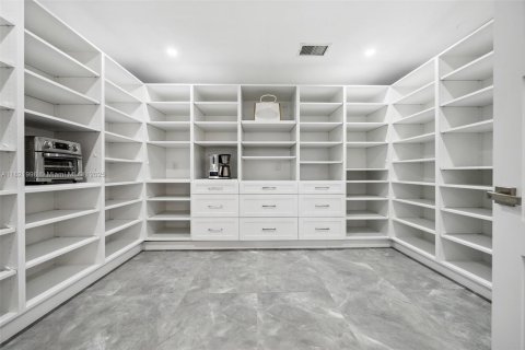Villa ou maison à vendre à Cape Coral, Floride: 4 chambres, 319.21 m2 № 1786579 - photo 14
