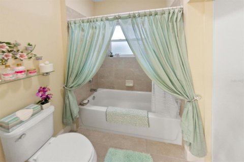 House in Palm Coast, Florida 3 bedrooms, 227.15 sq.m. № 1341278 - photo 23