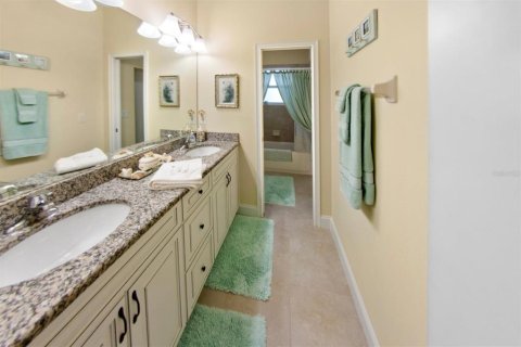 House in Palm Coast, Florida 3 bedrooms, 227.15 sq.m. № 1341278 - photo 22