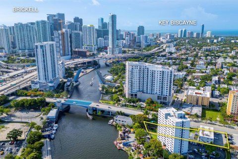 Immobilier commercial à vendre à Miami, Floride № 1940802 - photo 6