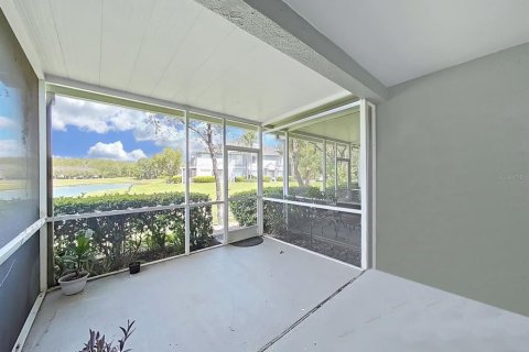 Townhouse in Tampa, Florida 2 bedrooms, 131.18 sq.m. № 2209804 - photo 26