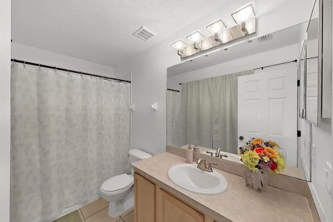 Townhouse in Tampa, Florida 2 bedrooms, 131.18 sq.m. № 2209804 - photo 21