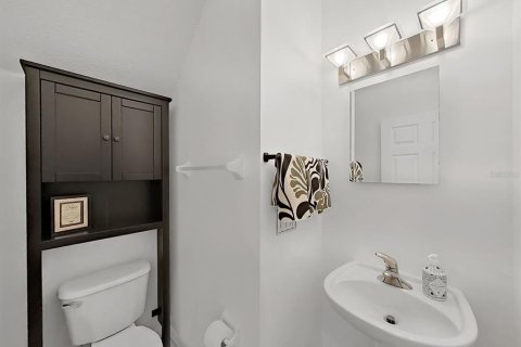 Townhouse in Tampa, Florida 2 bedrooms, 131.18 sq.m. № 2209804 - photo 14