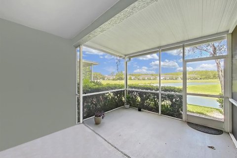 Townhouse in Tampa, Florida 2 bedrooms, 131.18 sq.m. № 2209804 - photo 25