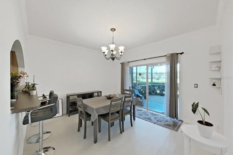 Townhouse in Tampa, Florida 2 bedrooms, 131.18 sq.m. № 2209804 - photo 11