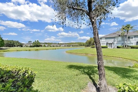 Townhouse in Tampa, Florida 2 bedrooms, 131.18 sq.m. № 2209804 - photo 28