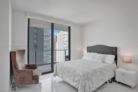 Condo in Miami, Florida, 2 bedrooms  № 2034050 - photo 17