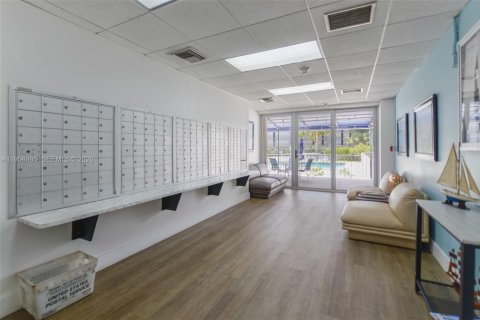 Copropriété à louer à Miami, Floride: 1 chambre, 77.2 m2 № 2017787 - photo 6