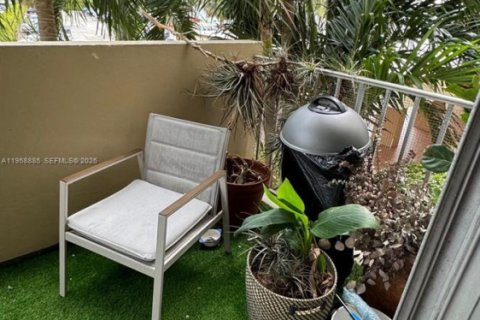 Copropriété à louer à Miami, Floride: 1 chambre, 77.2 m2 № 2017787 - photo 23