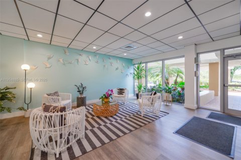 Copropriété à louer à Miami, Floride: 1 chambre, 77.2 m2 № 2017787 - photo 4