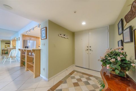 Condo in Clearwater, Florida, 2 bedrooms  № 2393718 - photo 21