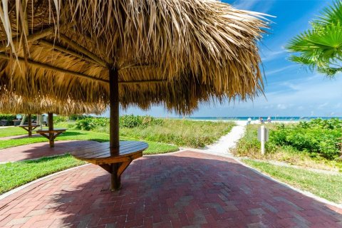 Condo in Clearwater, Florida, 2 bedrooms  № 2393718 - photo 25