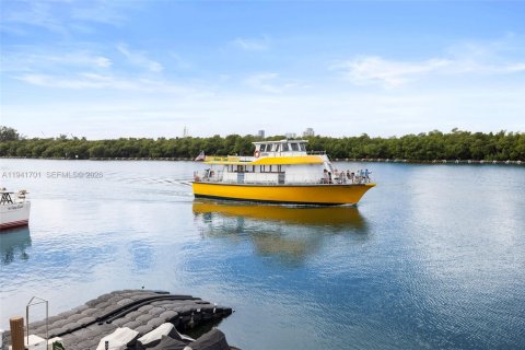 Copropriété à vendre à Hollywood, Floride: 1 chambre, 40.04 m2 № 1999147 - photo 27