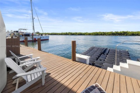 Copropriété à vendre à Hollywood, Floride: 1 chambre, 40.04 m2 № 1999147 - photo 23