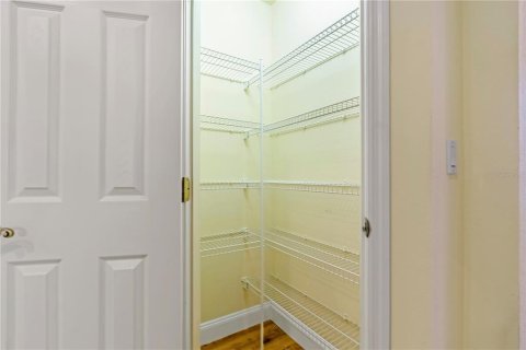 Купить виллу или дом в Деланд, Флорида 6 комнат, 188.13м2, № 2225457 - фото 17