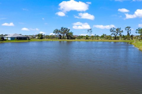 House in Parrish, Florida 3 bedrooms, 164.53 sq.m. № 1589948 - photo 5