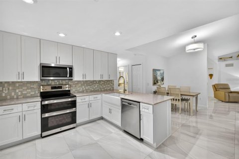 Casa en venta en Bonita Springs, Florida, 3 dormitorios, 145.02 m2 № 1916053 - foto 9