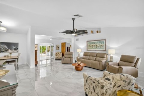 Casa en venta en Bonita Springs, Florida, 3 dormitorios, 145.02 m2 № 1916053 - foto 4