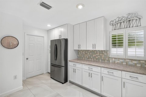 Casa en venta en Bonita Springs, Florida, 3 dormitorios, 145.02 m2 № 1916053 - foto 11