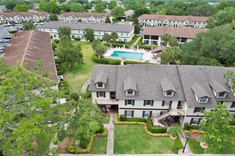 Condo in Winter Springs, Florida, 3 bedrooms № 2226745 - photo 20