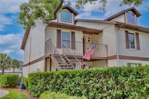 Condo in Winter Springs, Florida, 3 bedrooms № 2226745 - photo 2