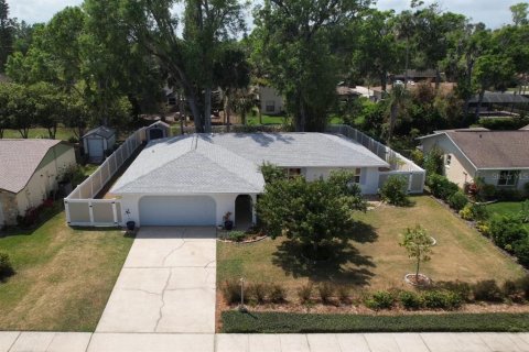 Villa ou maison à vendre à Port Orange, Floride: 2 chambres, 134.52 m2 № 1637476 - photo 2