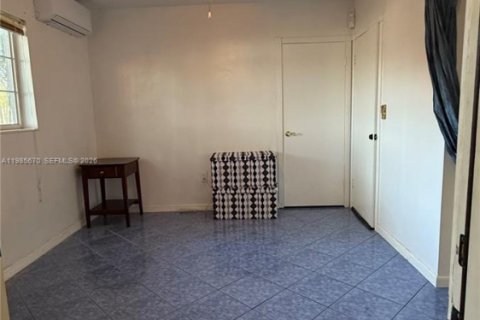 Propiedad comercial en alquiler en Miramar, Florida, 1 dormitorio, 113.71 m2 № 2047119 - foto 15