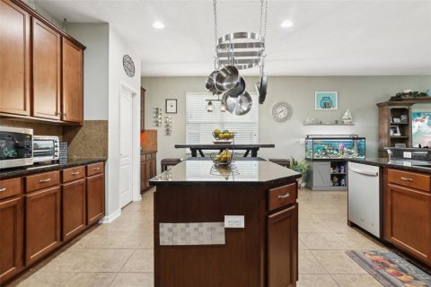 House in Orlando, Florida 5 bedrooms, 396.23 sq.m. № 1717574 - photo 18