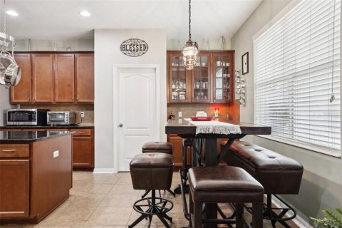 House in Orlando, Florida 5 bedrooms, 396.23 sq.m. № 1717574 - photo 23