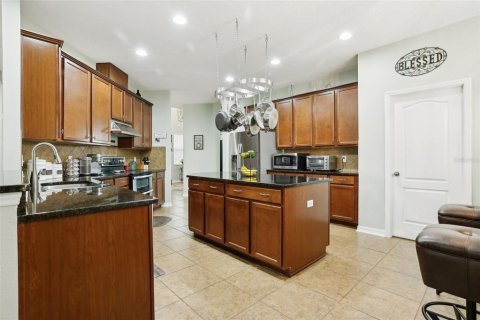 House in Orlando, Florida 5 bedrooms, 396.23 sq.m. № 1717574 - photo 16