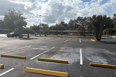 Condo in Margate, Florida, 2 bedrooms  № 1974729 - photo 18