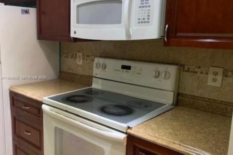 Condominio en alquiler en Dania Beach, Florida, 2 dormitorios, 86.68 m2 № 2058267 - foto 8