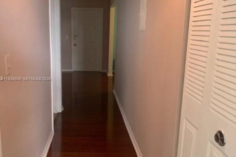 Condominio en alquiler en Dania Beach, Florida, 2 dormitorios, 86.68 m2 № 2058267 - foto 19