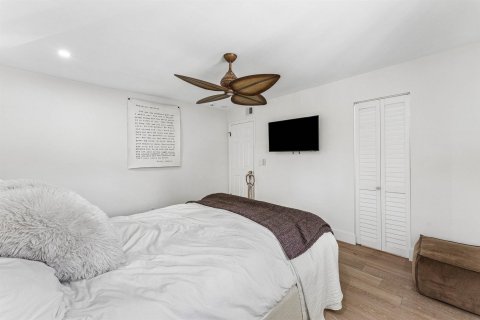Condo in Delray Beach, Florida, 1 bedroom № 2177501 - photo 16
