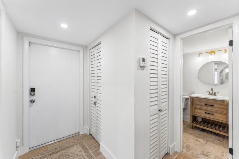 Condo in Delray Beach, Florida, 1 bedroom № 2177501 - photo 5