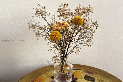 Condominio en venta en Aventura, Florida, 1 dormitorio, 85.28 m2 № 2043807 - foto 14