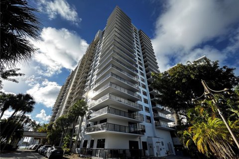 Condominio en venta en Aventura, Florida, 1 dormitorio, 85.28 m2 № 2043807 - foto 3